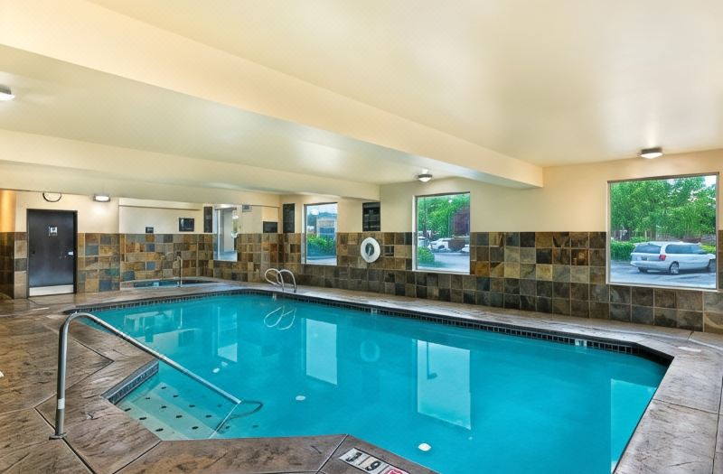 Oxford Suites Spokane Valley photo 3
