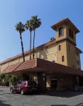 Ramada by Wyndham Burbank Airport