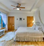 The Lodge at Trout Creek Bed and Breakfast Hotels in Trout Creek