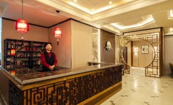 Royal House Hotel