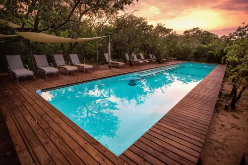 Royal Thonga Safari Lodge - parking