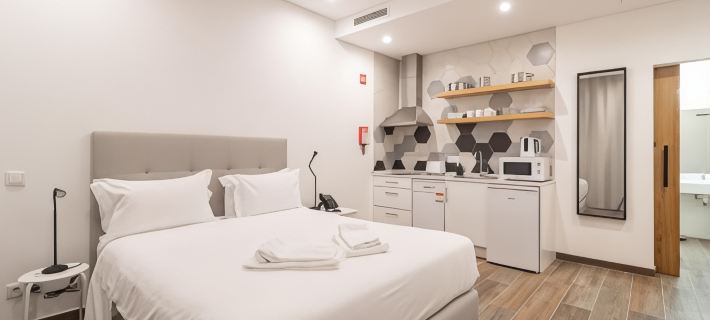 Roots Hotel Hotels in Faro