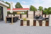 Stylishly furnished bungalow in Baarland