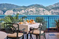 Hotel Capri - parking