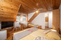 Rooms & Apartments Pr Matjon Hotels in Selo pri Bledu
