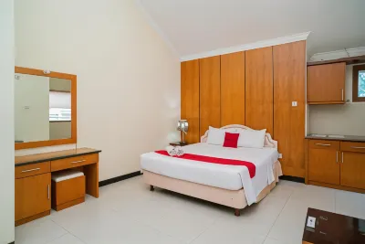 RedDoorz Near Rumah Sakit Baptis Kediri Hotell i Tinalan
