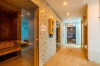 Club218 Wellness Apartments - spa