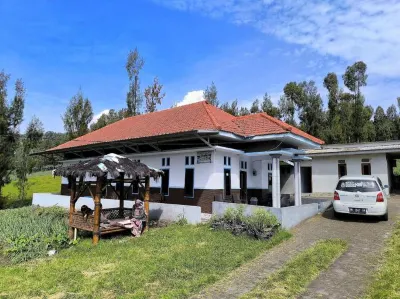 Elen Homestay by ABM Hotell i Ngadisari