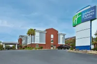 홀리데이 인 익스프레스 호텔 & 스위트 - 섬터