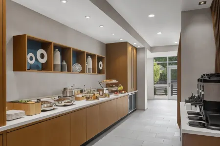 SpringHill Suites Tuckahoe Westchester County Отели рядом с достопримечательностью «Парк Харбор Айленд»