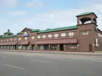 Days Inn by Wyndham Calgary South Hotel dekat Lapangan Golf Shaganappi Point