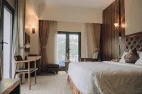 Phoenix Hotel Hà Giang Отели в г. Хазянг