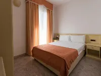 Hotel Stella 2000 Hotele w: Olbia