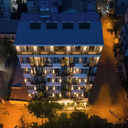 KunKin Luxury Apartment Отели рядом с достопримечательностью «Куан-Бинь-Тхань»