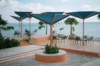 Golden Cliff Beach Resort