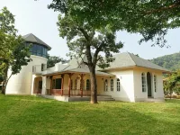 大山葡萄酒小屋酒店 - 2星級