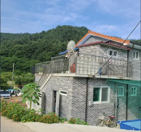 Mungyeong Clear Water Pension Отели рядом с достопримечательностью «Mungyeong Saejae»