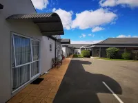 Airport Birches Motel Hotels near Avonhead