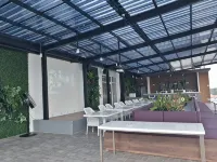 Front One Hotel Pamekasan Madura - Wifi