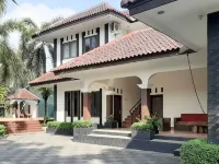 Pondok Indah Beach Hotel Hotel di Pangandaran