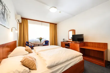 Hotel Bratislava Отели в г. Братислава II