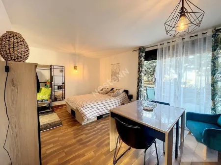 Studio with terrace, sea and mountain view Отели в г. Porticcio