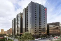 Ramada Hotel & Suites by Wyndham Ajman Hotel a 