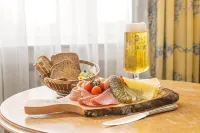 Hotel Krefelder Hof - 호텔 크레펠더 호프 - 조식 운영