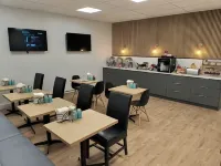 Best Western Plus Emerald Isle Hotel