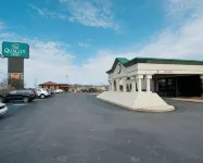 Quality Inn - Uima-altaat