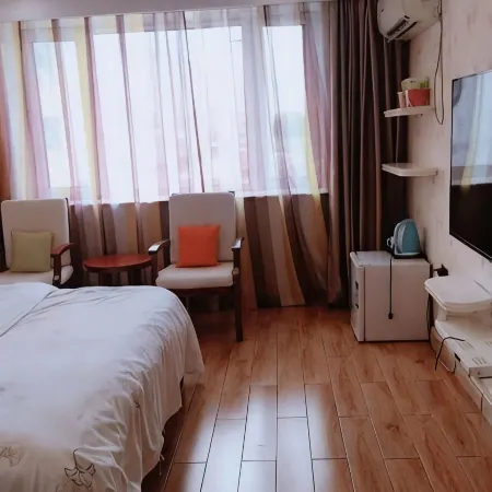 Luobei Hongtaiyang Hotel
