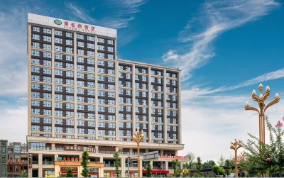 Vienna Hotel Emei Mountain high-speed railway station Maluqiao Street Hotel di 