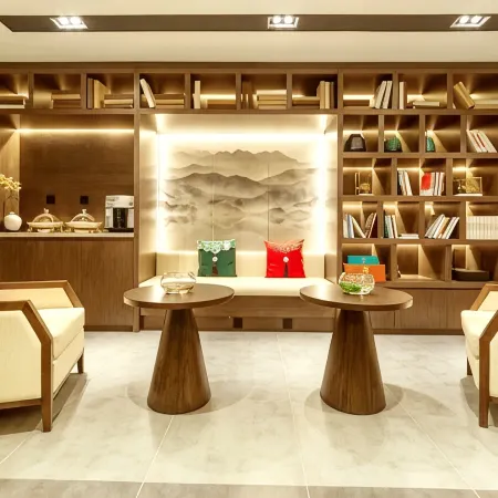Fairyland Hotel (Kunming Nanping Pedestrian Street Baida)
