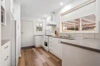 Charming Riverside Unit in Paradise FREE Wi-Fi - 2-Star