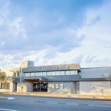 Young Federation Motor Inn and Services Club