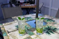 Havana Nights Honeymoon: King Bed, Sofabed, Patio & Wi-Fi – Book Your Escape!