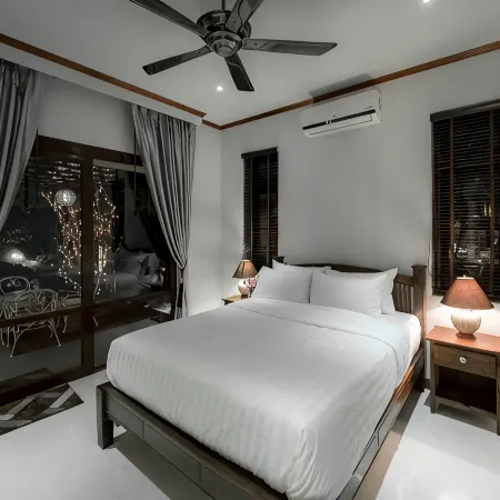 Best in Chiangmai, Modern Love Villa, Garden Paradise, Pool, Free Breakfast.