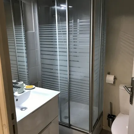 Studio Agréable Près de Toutes Commodité