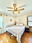4 bedroom HOUSE – 5 Minutes to MOA & AIRPORT