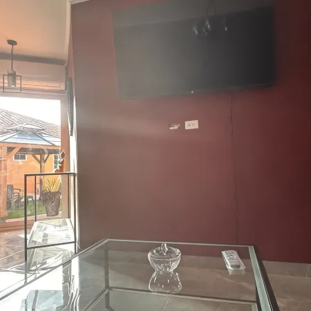 Charming 1-bedroom apartment in quaint Noord with WiFi, AC centralized .