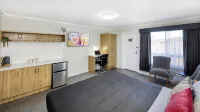 Deniliquin Motel - ที่มีที่จอดรถ