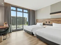 The Everly Lhesson Kuching Hotels in Kuching