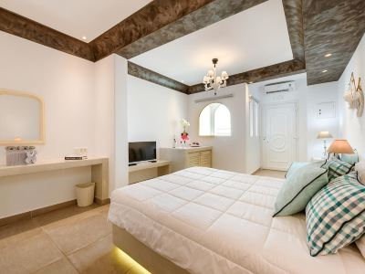 Family Love Suites