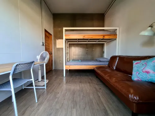 Hybrit hostel&cafe