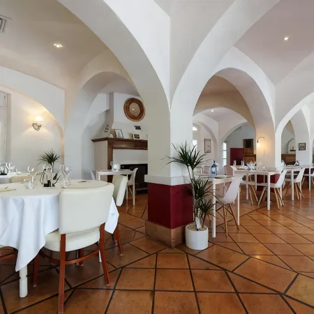 Le Confidentiel Hôtel & Spa