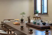 Xinchang Big Buddha Temple Fanyin Hotel