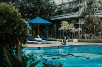 The Ritz-Carlton Jakarta, Mega Kuningan - Luxury