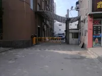 Baijiacheng Hotel (Dayu Linfeng store) - Parkplatz