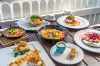 Hilton Fiji Beach Resort and Spa - breakfast