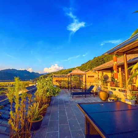 Tengchong Lanju Pavilion Inn
